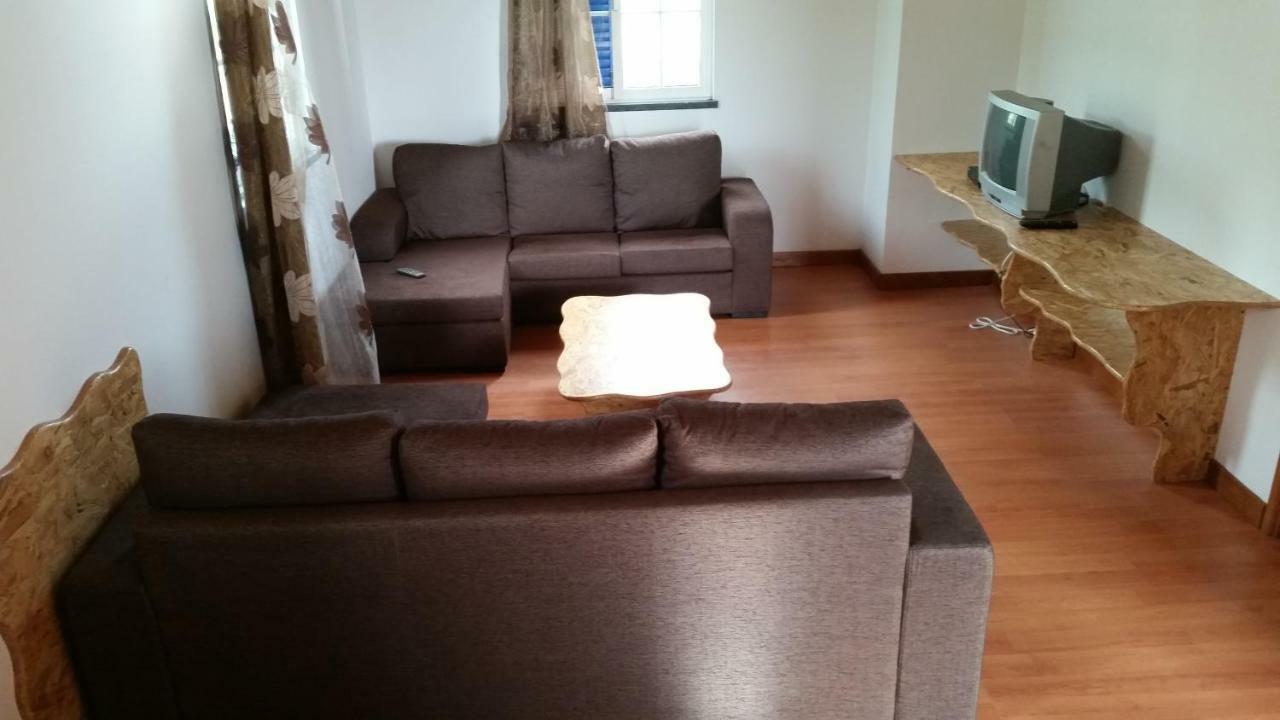 Guest House Host O Morro Castelo Branco  Екстер'єр фото