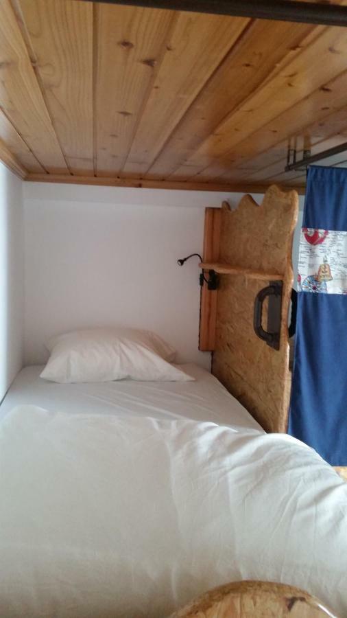 Guest House Host O Morro Castelo Branco  Екстер'єр фото